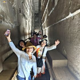 mat-that-ben-trong-dai-kim-tu-thap-giza