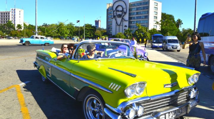 land-tour-cuba-nadova-travel