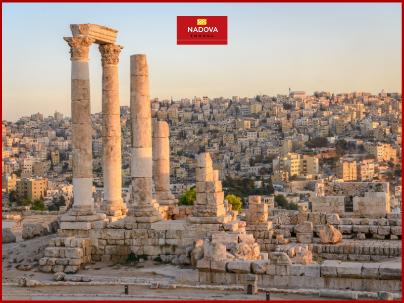 Amman là một trong những thành phố lâu đời nhất thế giới, từng là điểm dừng chân quan trọng trên tuyến đường buôn bán thương mại của khu vực Trung Đông.