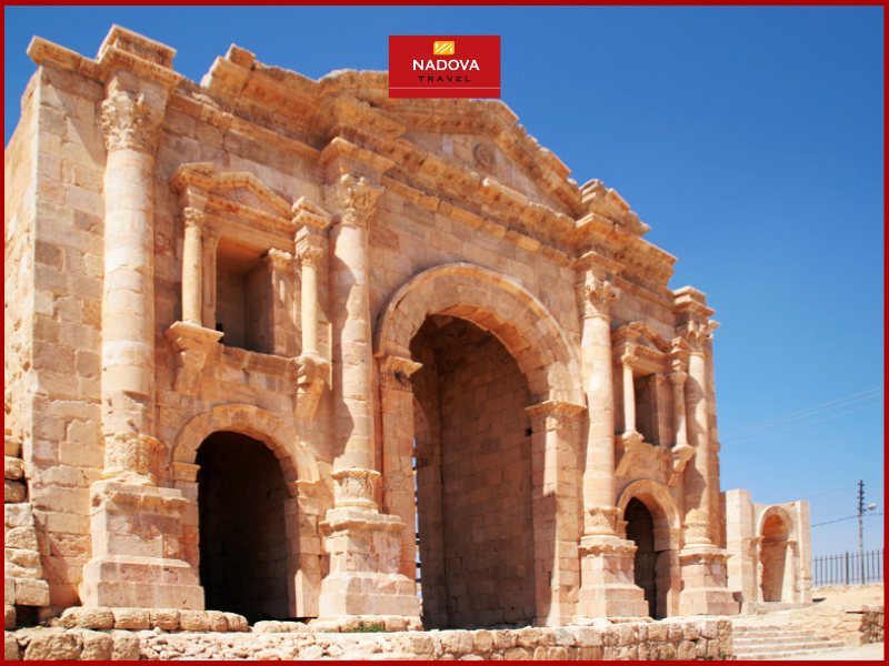 Liên hệ ngay với Nadova Travel để bắt đầu chuyến hành trình tới Jordan huyền thoại!
