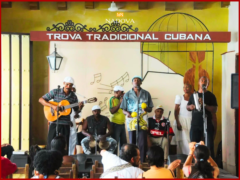 Đi Cuba mà không nghe nhạc Son hay thử xì gà thì coi như là chưa đến.