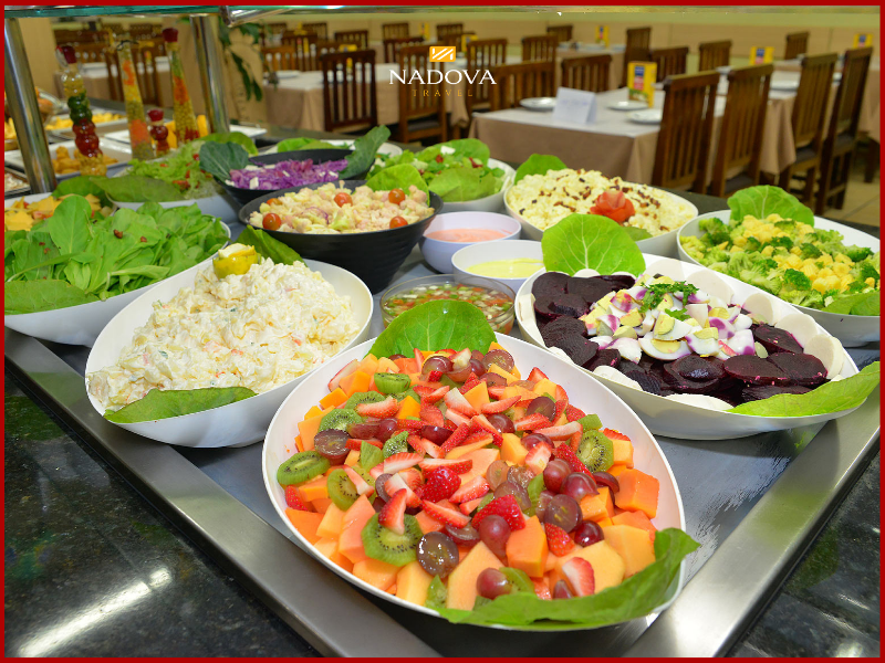 Quầy Salad khổng lồ